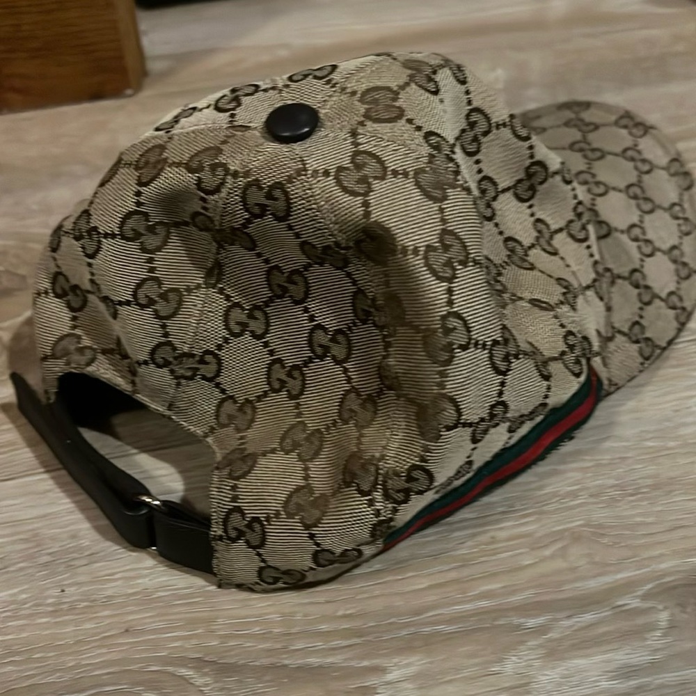 Authentic Gucci baseball cap